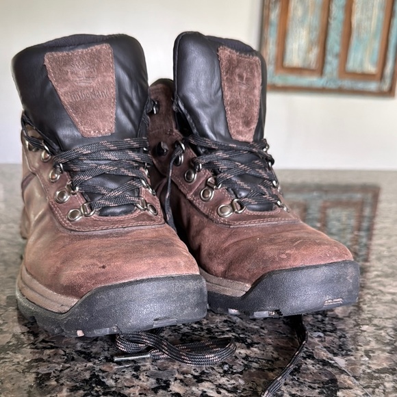 Timberland mid waterproof Brown and Black Rugged Outdoor Boots EUC 8 - Picture 13 of 14